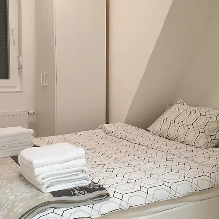 Mladenovic דירה *