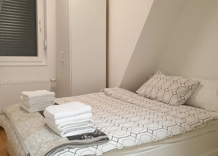 Mladenovic Апартаменты *